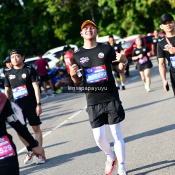Runner Photo 4145461