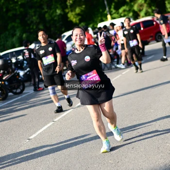 Runner Photo 4145464