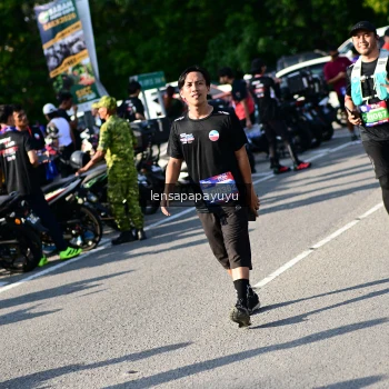 Runner Photo 4145529