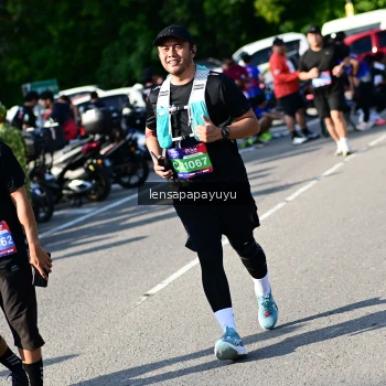 Runner Photo 4145563