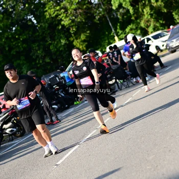 Runner Photo 4145573