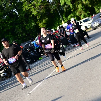 Runner Photo 4145594