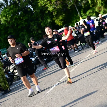 Runner Photo 4145619