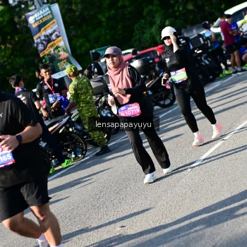 Runner Photo 4145629