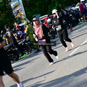 Runner Photo 4145635