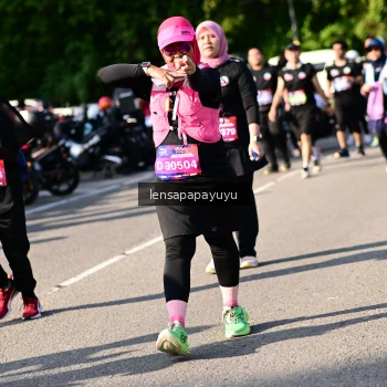 Runner Photo 4145679