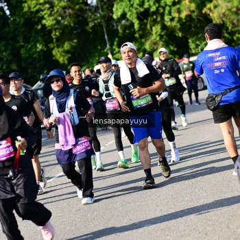 Runner Photo 4145697