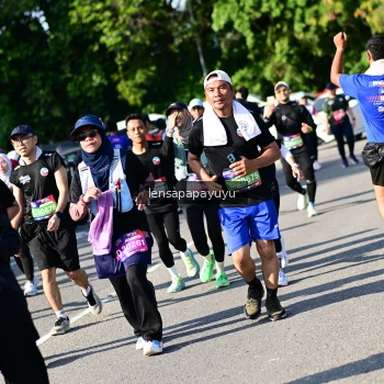 Runner Photo 4145717