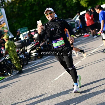 Runner Photo 4145729