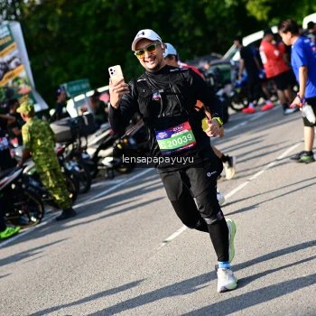 Runner Photo 4145732