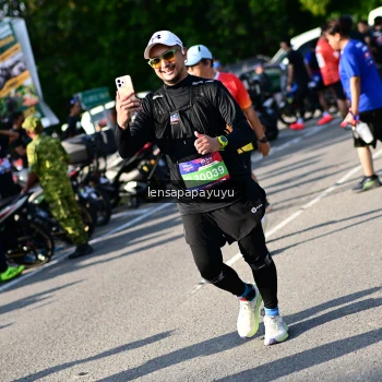 Runner Photo 4145739