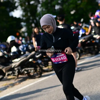 Runner Photo 4145762