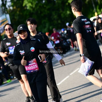Runner Photo 4145813