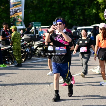 Runner Photo 4145894