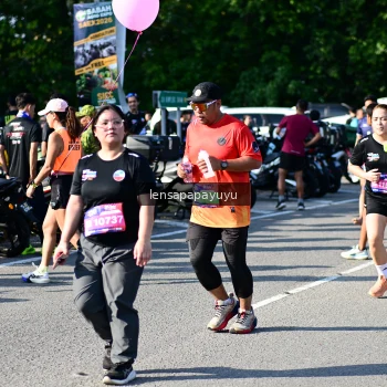 Runner Photo 4145924