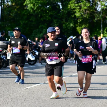 Runner Photo 4145973