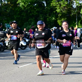 Runner Photo 4145975