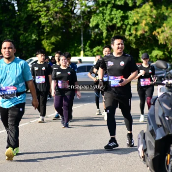 Runner Photo 4146010