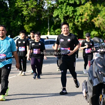 Runner Photo 4146012