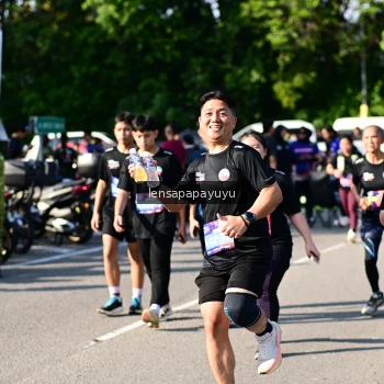 Runner Photo 4146018