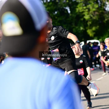 Runner Photo 4146023