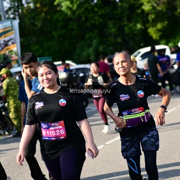 Runner Photo 4146030