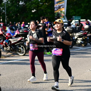 Runner Photo 4146033