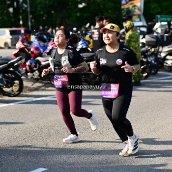 Runner Photo 4146035