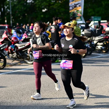 Runner Photo 4146036
