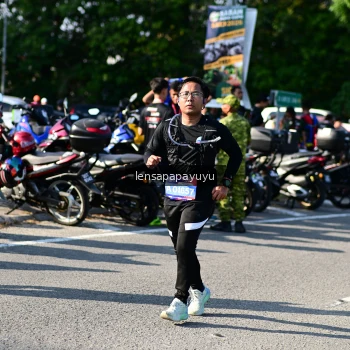 Runner Photo 4146038