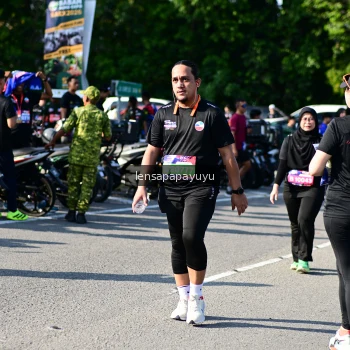 Runner Photo 4146044