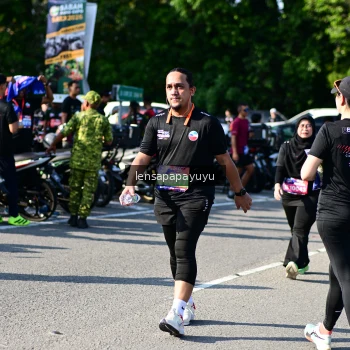 Runner Photo 4146049
