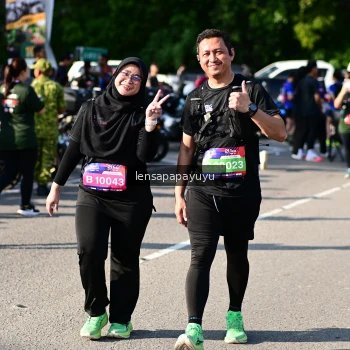 Runner Photo 4146076