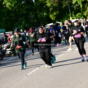 Runner Photo 4146101