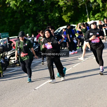 Runner Photo 4146107