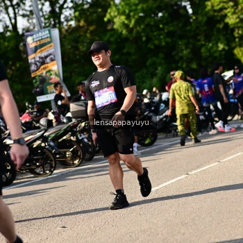 Runner Photo 4146180