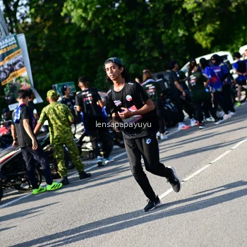 Runner Photo 4146181