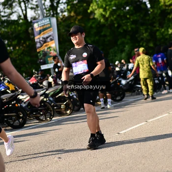 Runner Photo 4146201