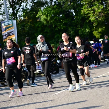 Runner Photo 4146208