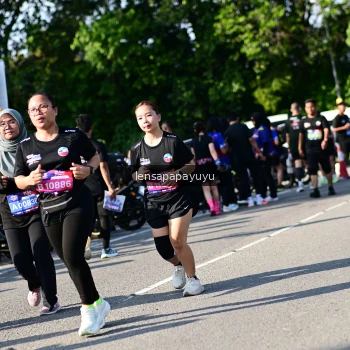 Runner Photo 4146213