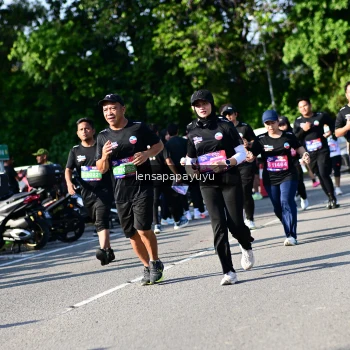Runner Photo 4146236