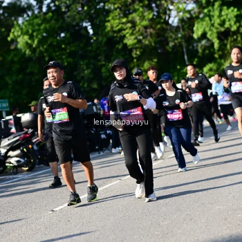 Runner Photo 4146252