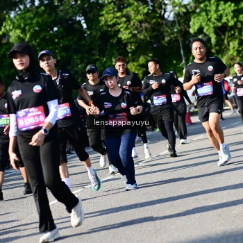 Runner Photo 4146273
