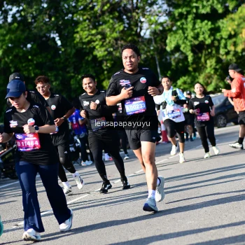 Runner Photo 4146295