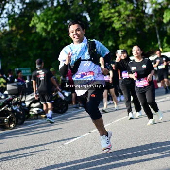 Runner Photo 4146331