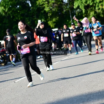 Runner Photo 4146340