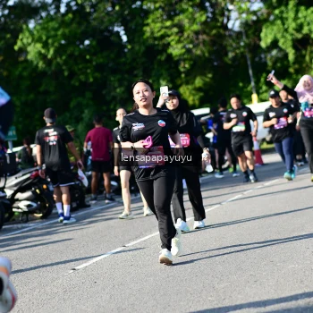 Runner Photo 4146348