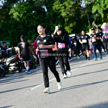 Runner Photo 4146351