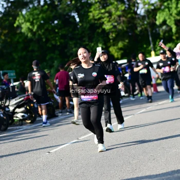 Runner Photo 4146353