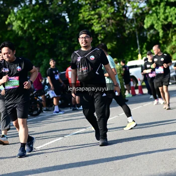 Runner Photo 4146477